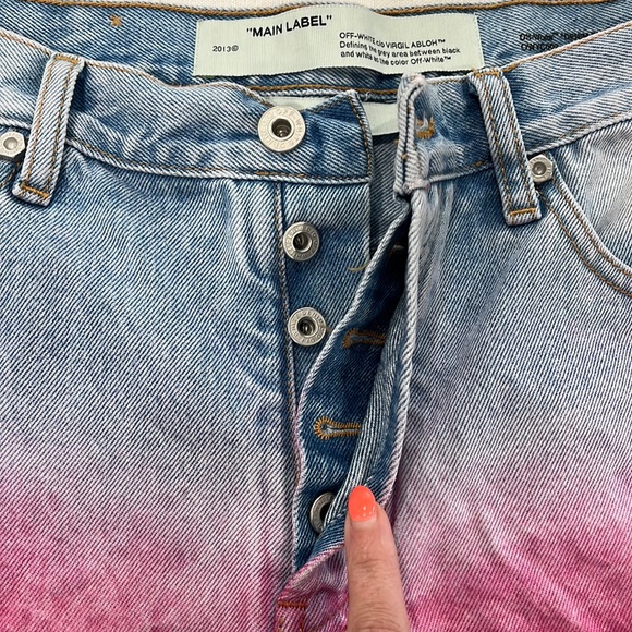 OFF-WHITE Degrade Denim Shorts - Picture 5 of 14
